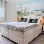 Ferienglueck * Zingst